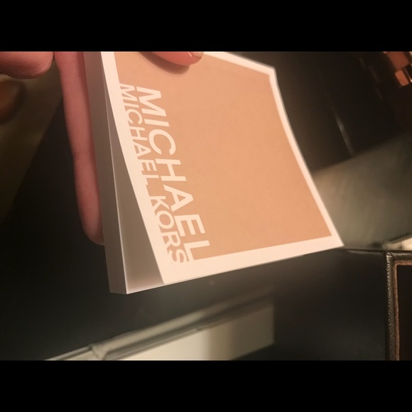 Michael Kors Watch - Picture 5 of 6